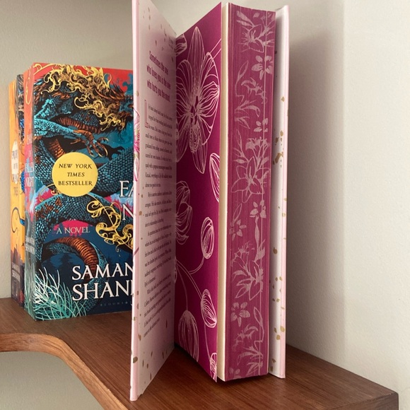 It Ends With Us - Collectors Edition - custom sprayed edges - Picture 2 of 4